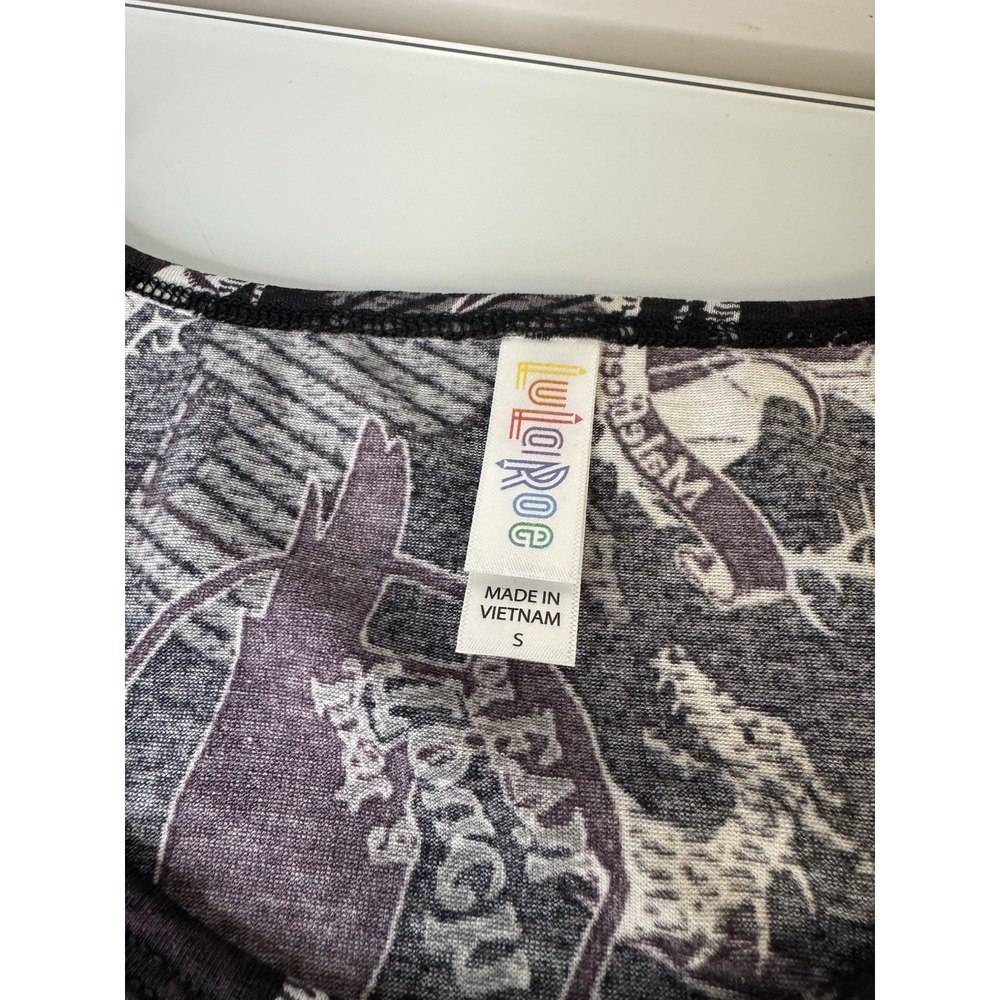 Disney LuLaRoe Maleficent Villain Shirt Size Small New Touch Of Evil Spooky Bird - Picture 3 of 9